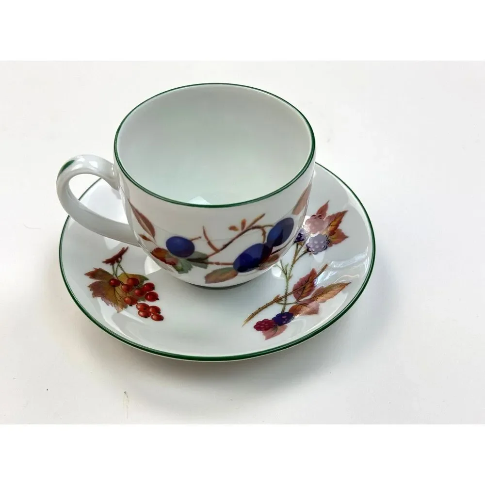 Royal Worcester Evesham Vale 5 Piece Place Setting NEW Fine English PorcelainTea